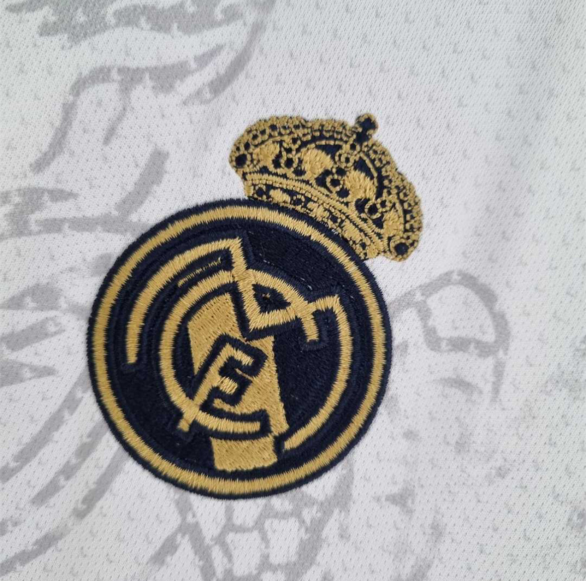 Real Madrid "Dragon Blanco" Special Kit