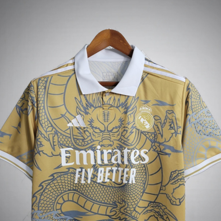 Real Madrid "Dragón Dorado" Special Kit