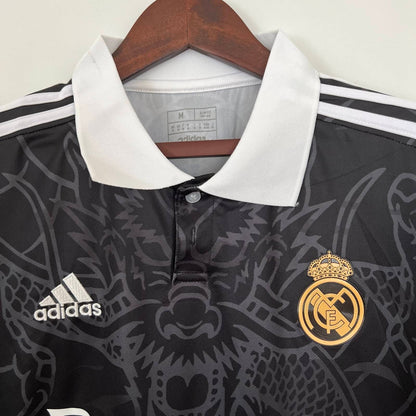 Real Madrid "Dragón Negro" Special Kit