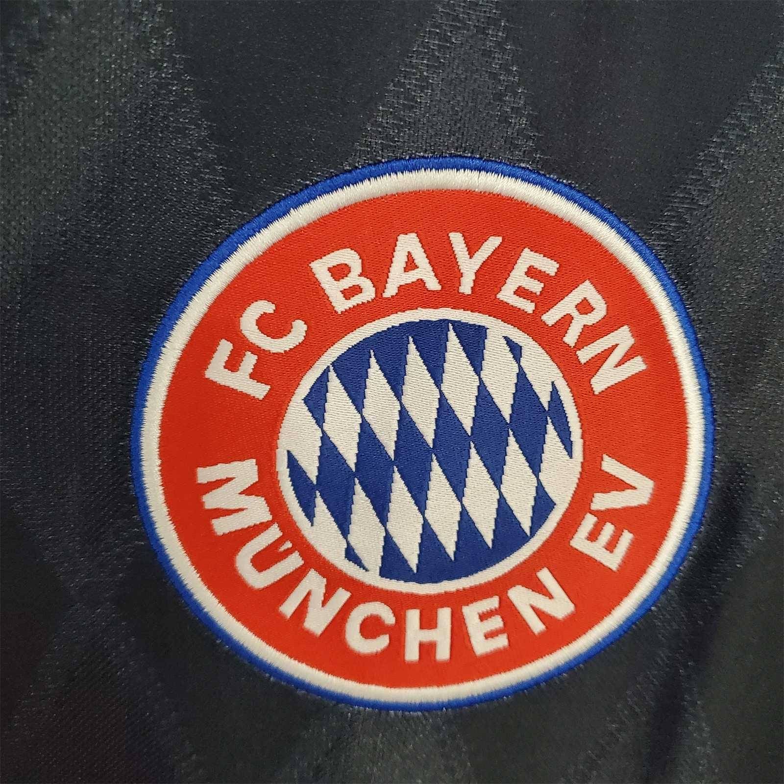 Bayern Munchen 1998-1999 Home Kit